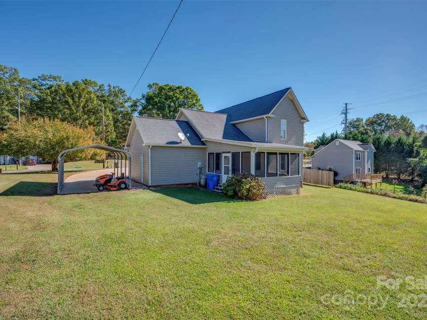 506 Pleasant Street, Spindale, NC 28160.  MLS# CAR4318654, YatesRealty ID 2082. 