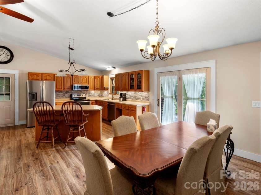 303 Brightwater Heights Drive, Hendersonville, NC 28791.  MLS# CAR4379767, YatesRealty ID 20820. 