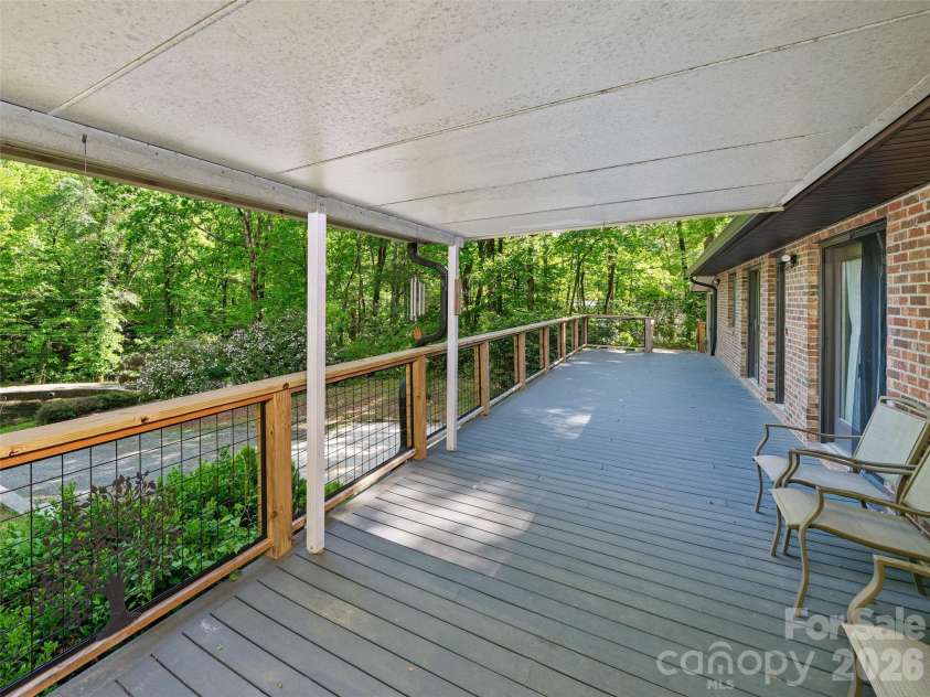 303 Brightwater Heights Drive, Hendersonville, NC 28791.  MLS# CAR4379767, YatesRealty ID 20820. 
