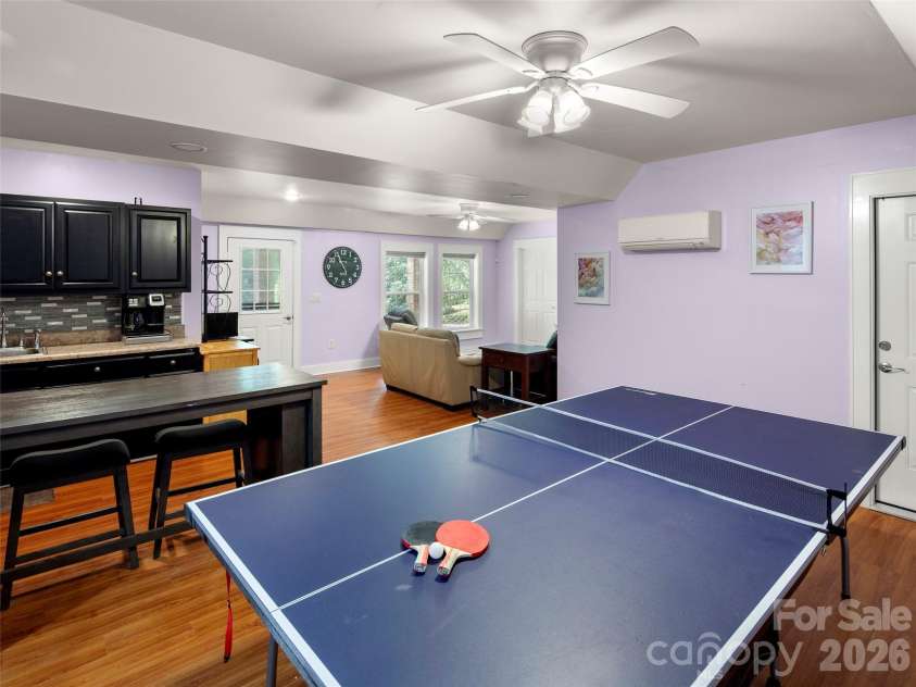 303 Brightwater Heights Drive, Hendersonville, NC 28791.  MLS# CAR4379767, YatesRealty ID 20820. 