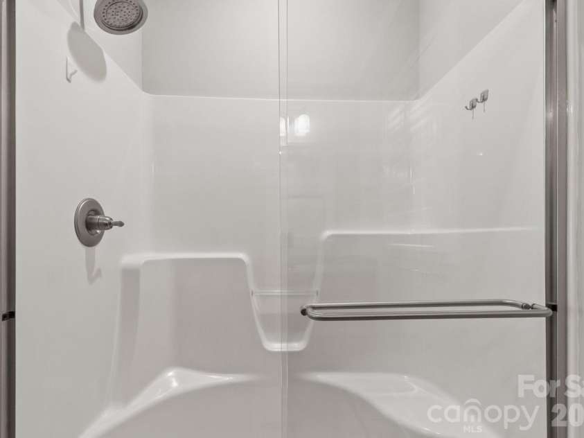 2411 Carriage Lane, Lincolnton, NC 28092.  MLS# CAR4369152, YatesRealty ID 20821. Primary Shower