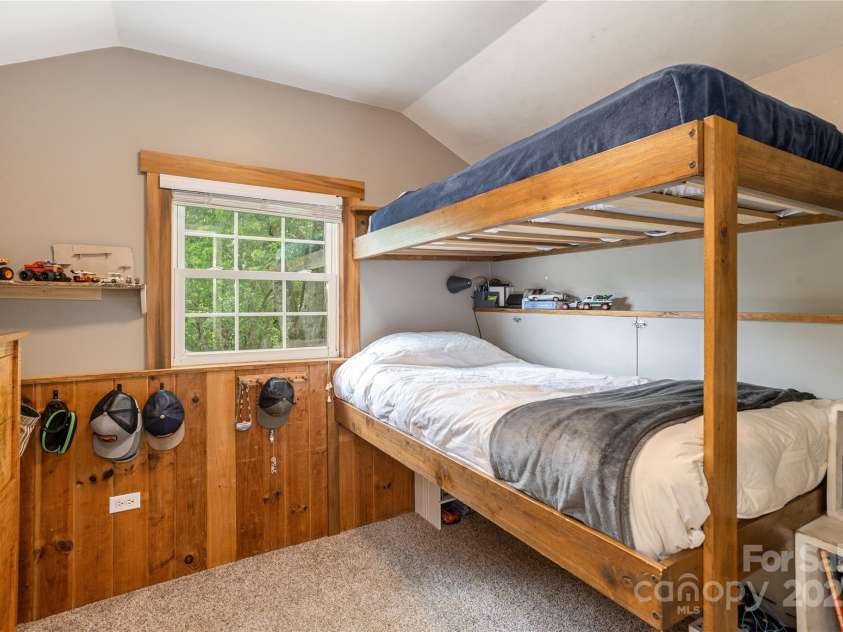 540 Oak Grove Road, Flat Rock, NC 28731.  MLS# CAR4269234, YatesRealty ID 20821. 