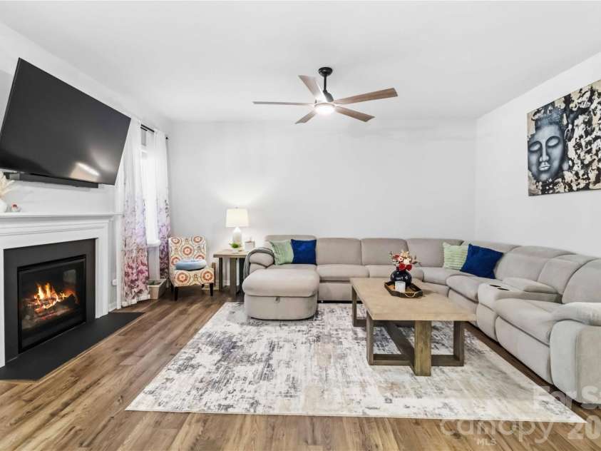 155 Ella Claire Drive, York, SC 29745.  MLS# CAR4379624, YatesRealty ID 20822. 