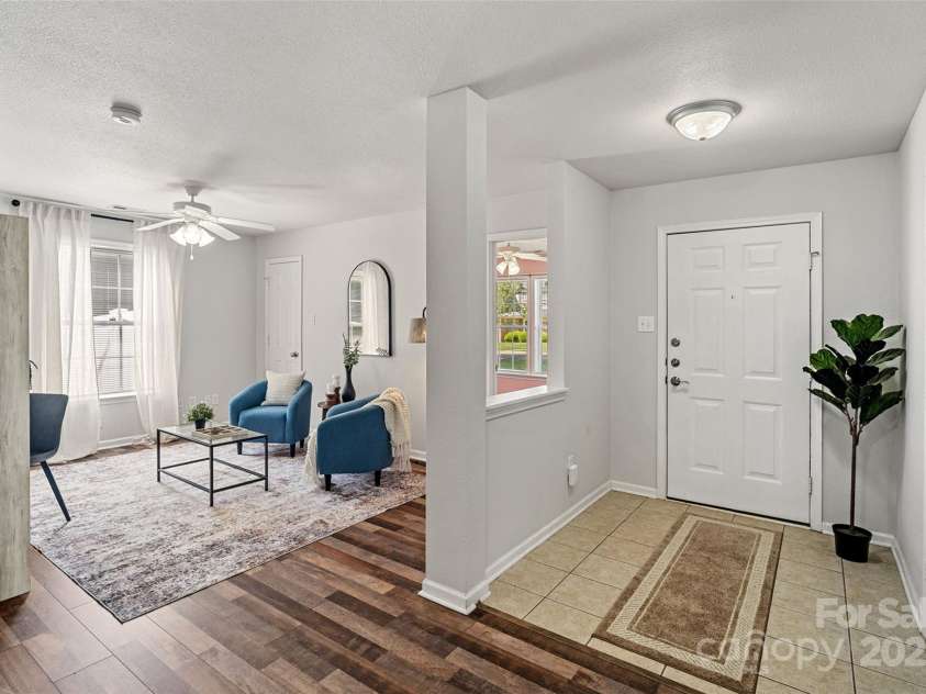 1961 Leesburg Drive, Clover, SC 29710.  MLS# CAR4318883, YatesRealty ID 20823. 