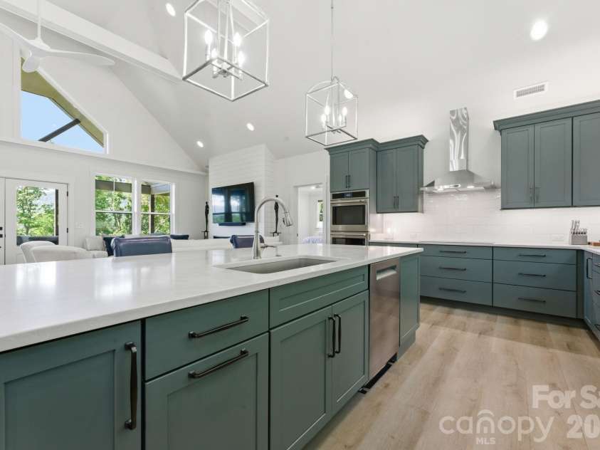 282 Tamarack Trail, Waynesville, NC 28785.  MLS# CAR4364513, YatesRealty ID 20823. 