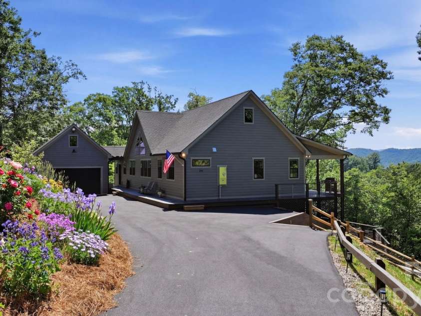 282 Tamarack Trail, Waynesville, NC 28785.  MLS# CAR4364513, YatesRealty ID 20823. 