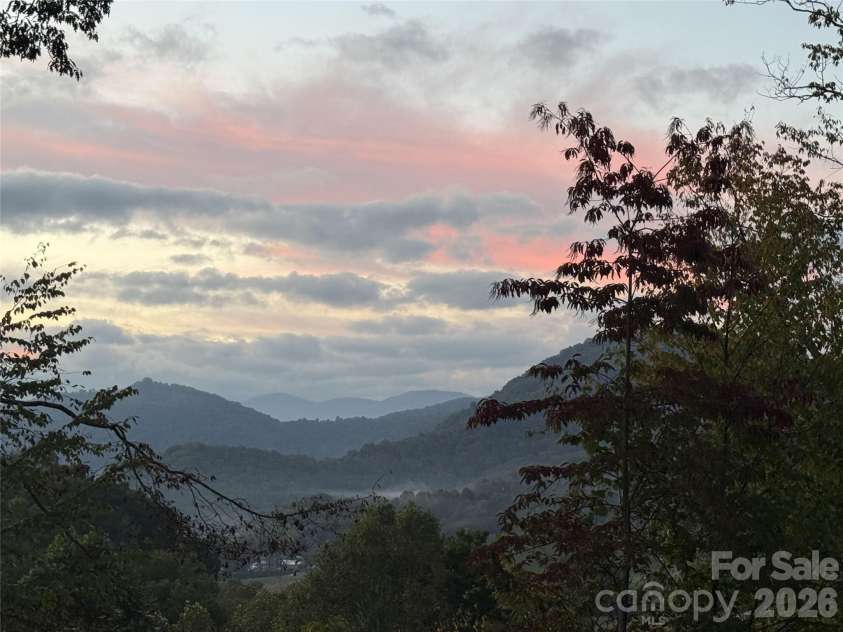 282 Tamarack Trail, Waynesville, NC 28785.  MLS# CAR4364513, YatesRealty ID 20823. 