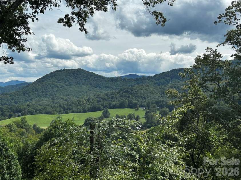 282 Tamarack Trail, Waynesville, NC 28785.  MLS# CAR4364513, YatesRealty ID 20823. 