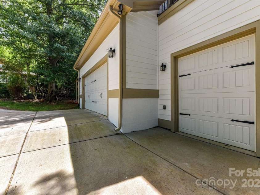 7010 Coventry Court, Tega Cay, SC 29708.  MLS# CAR4270562, YatesRealty ID 20824. 