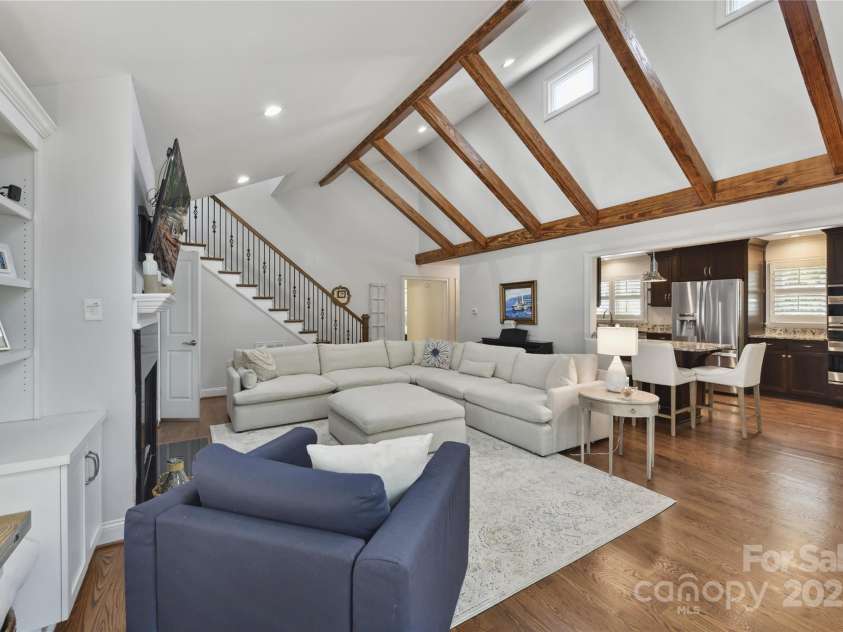 7010 Coventry Court, Tega Cay, SC 29708.  MLS# CAR4270562, YatesRealty ID 20824. 