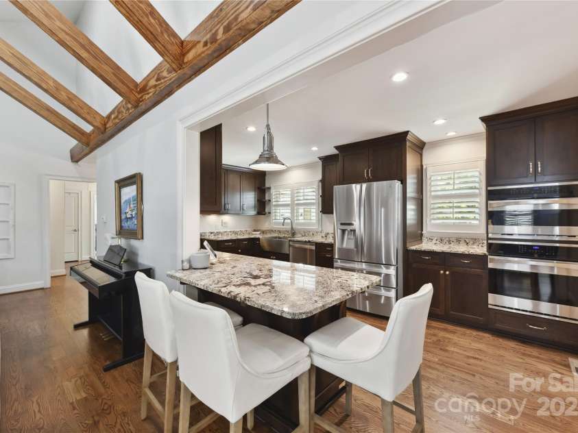 7010 Coventry Court, Tega Cay, SC 29708.  MLS# CAR4270562, YatesRealty ID 20824. 