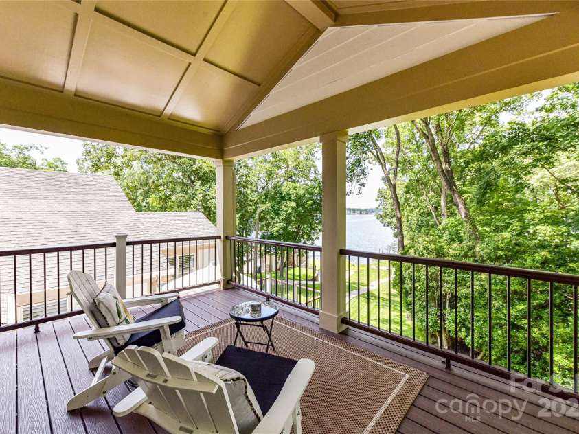 7010 Coventry Court, Tega Cay, SC 29708.  MLS# CAR4270562, YatesRealty ID 20824. Primary Bedroom deck