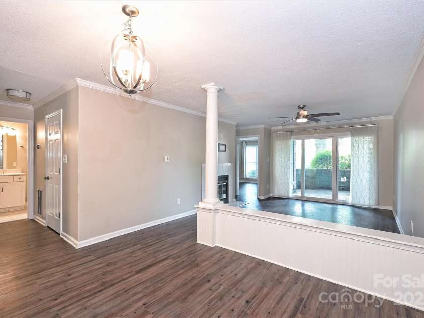 2719 Selwyn Avenue, Charlotte, NC 28209.  MLS# CAR4285488, YatesRealty ID 20826. 