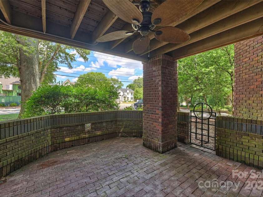 2719 Selwyn Avenue, Charlotte, NC 28209.  MLS# CAR4285488, YatesRealty ID 20826. 