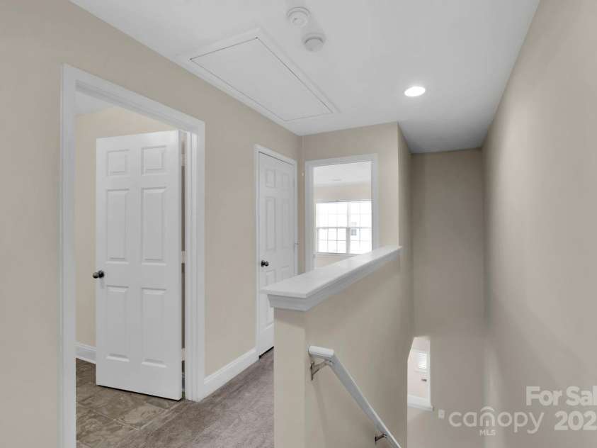 127 Walnut Cove Drive, Mooresville, NC 28117.  MLS# CAR4264525, YatesRealty ID 20827. 