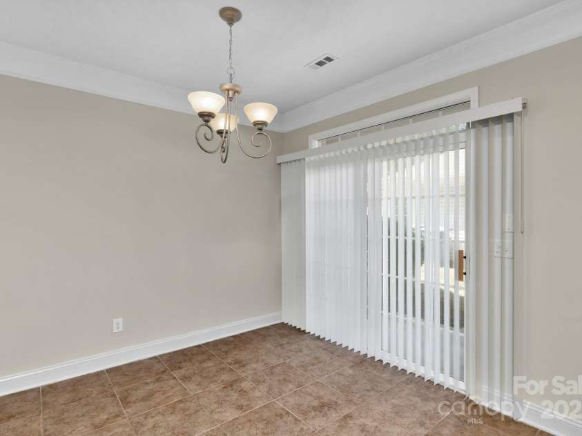 127 Walnut Cove Drive, Mooresville, NC 28117.  MLS# CAR4264525, YatesRealty ID 20827. 