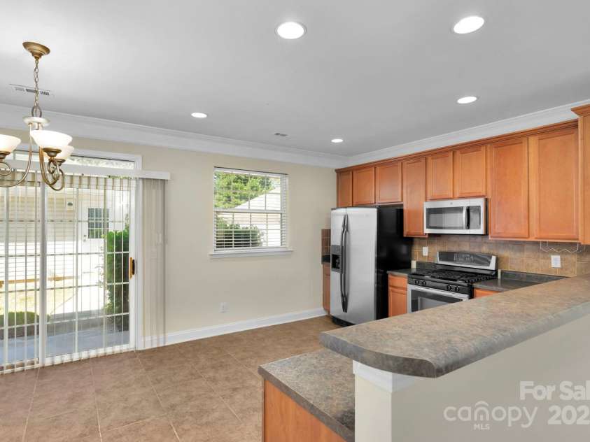 127 Walnut Cove Drive, Mooresville, NC 28117.  MLS# CAR4264525, YatesRealty ID 20827. 