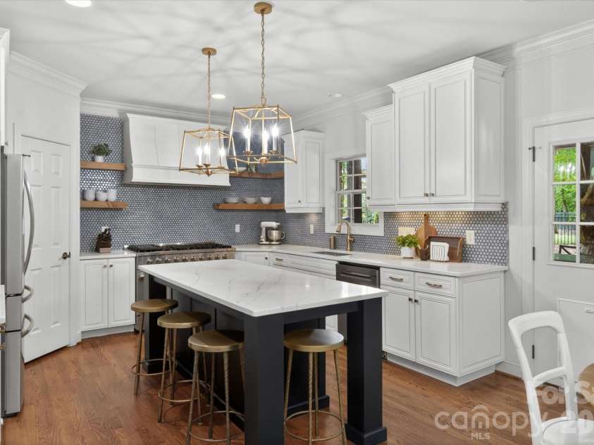 8905 Herbert Lane, Waxhaw, NC 28173.  MLS# CAR4378652, YatesRealty ID 20827. 