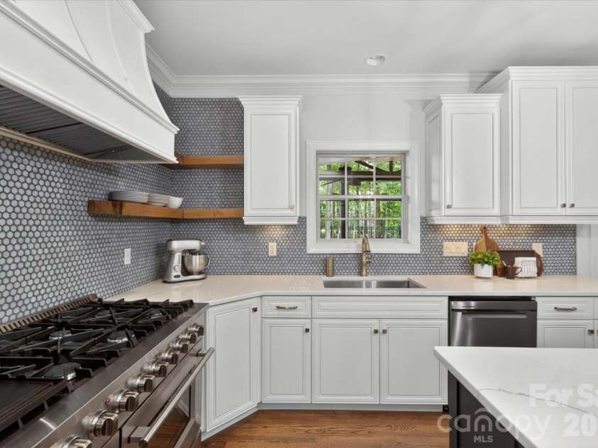 8905 Herbert Lane, Waxhaw, NC 28173.  MLS# CAR4378652, YatesRealty ID 20827. 