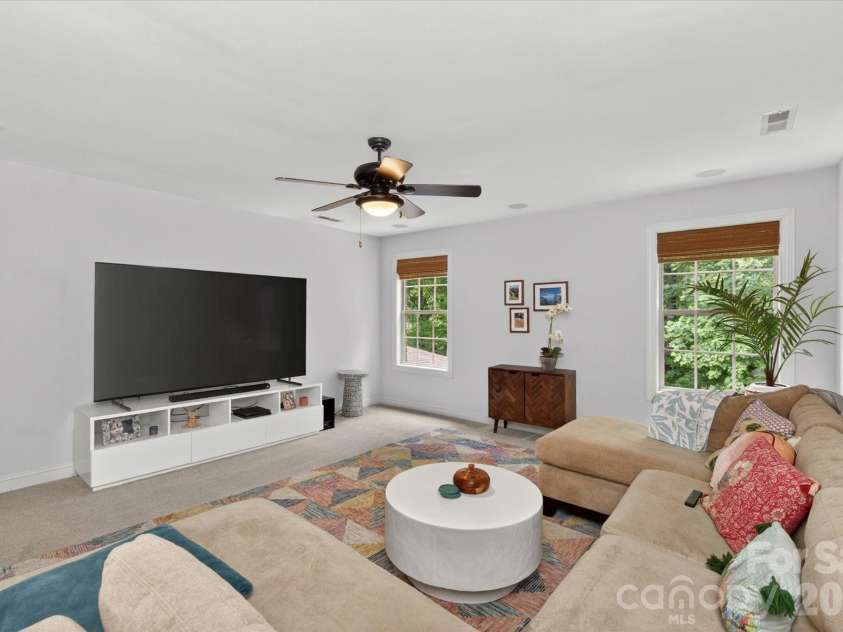 8905 Herbert Lane, Waxhaw, NC 28173.  MLS# CAR4378652, YatesRealty ID 20827. 