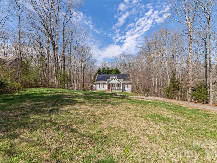 7722 Farmbrook Drive, Waxhaw, NC 28173.  MLS# CAR4353211, YatesRealty ID 20828. 