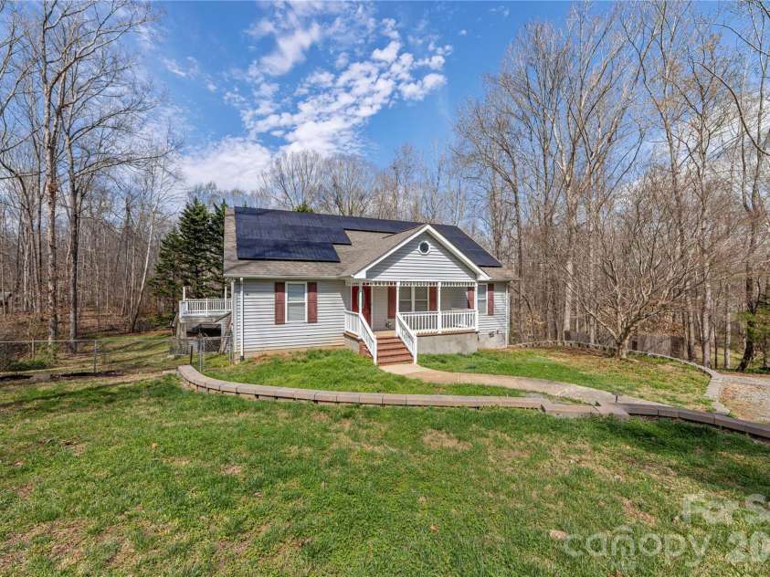 7722 Farmbrook Drive, Waxhaw, NC 28173.  MLS# CAR4353211, YatesRealty ID 20828. 