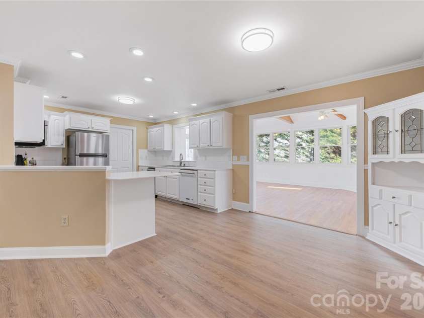 7722 Farmbrook Drive, Waxhaw, NC 28173.  MLS# CAR4353211, YatesRealty ID 20828. 