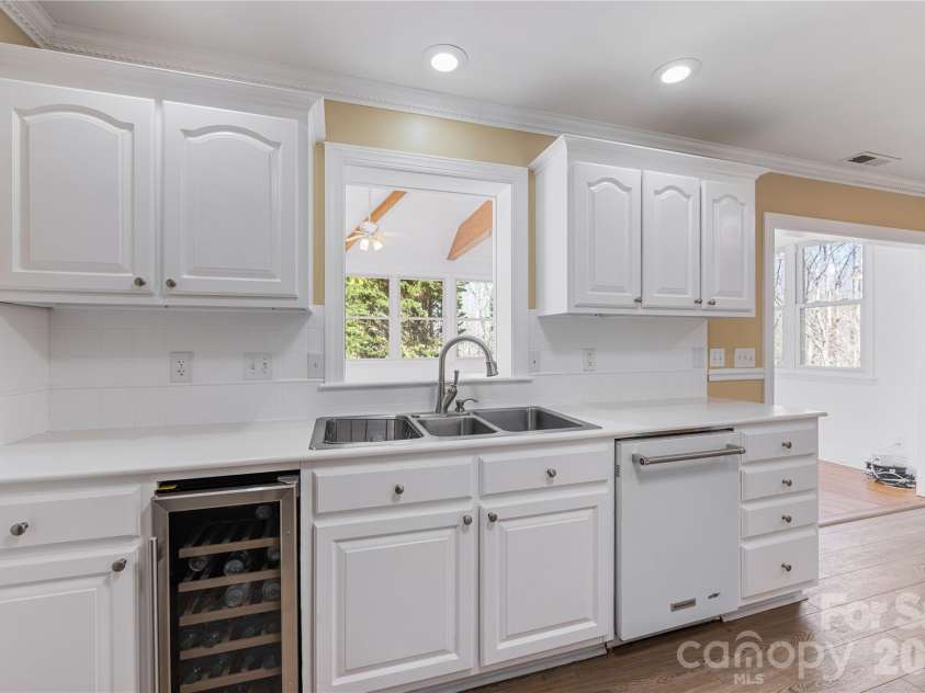 7722 Farmbrook Drive, Waxhaw, NC 28173.  MLS# CAR4353211, YatesRealty ID 20828. 
