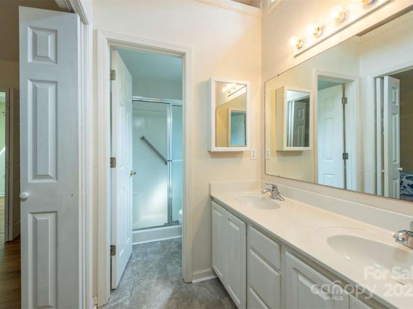 16 Red Barn Lane, Fletcher, NC 28732.  MLS# CAR4268859, YatesRealty ID 20829. 
