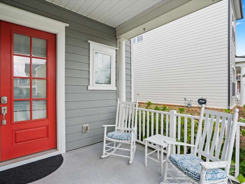 13923 Jacks Lane, Pineville, NC 28134.  MLS# CAR4232164, YatesRealty ID 2083. Front Porch