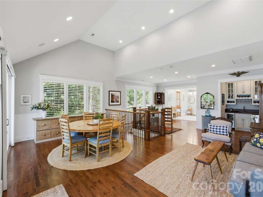 17812 Wilbanks Drive, Charlotte, NC 28278.  MLS# CAR4373319, YatesRealty ID 20830. 