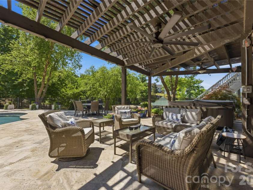 17812 Wilbanks Drive, Charlotte, NC 28278.  MLS# CAR4373319, YatesRealty ID 20830. Covered patio