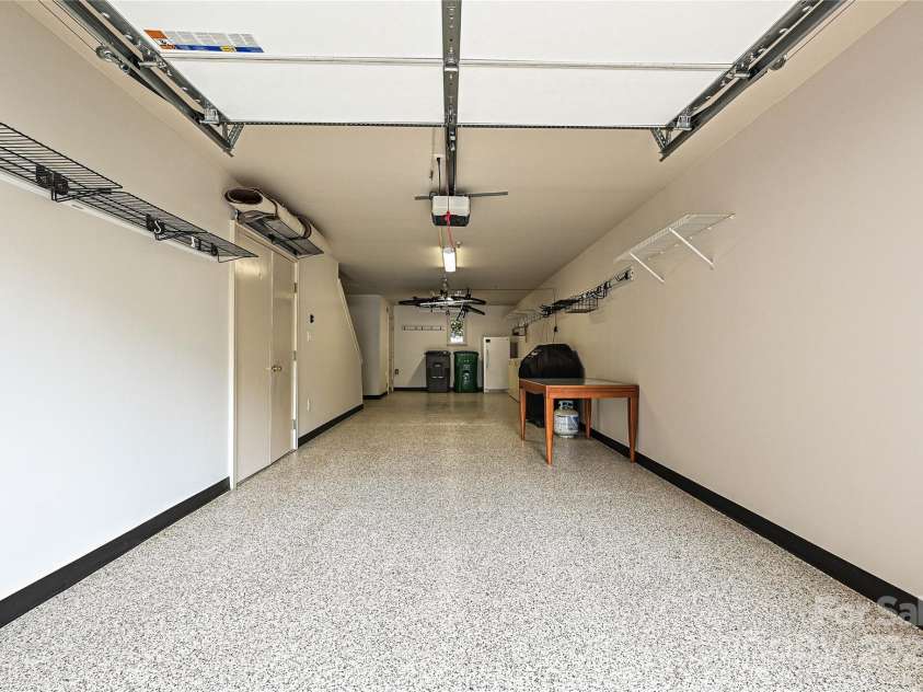 333 7th Street, Charlotte, NC 28202.  MLS# CAR4270714, YatesRealty ID 20830. 