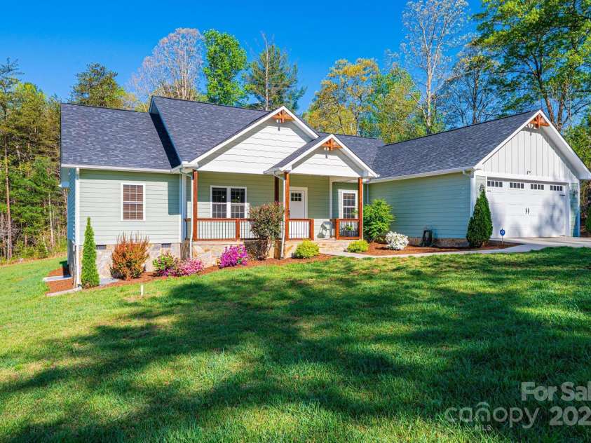 1092 Mast Hook Way, Morganton, NC 28655.  MLS# CAR4243274, YatesRealty ID 20831. 