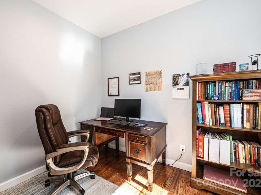 1092 Mast Hook Way, Morganton, NC 28655.  MLS# CAR4243274, YatesRealty ID 20831. 