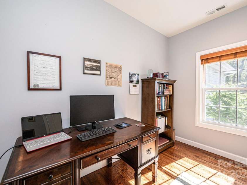 1092 Mast Hook Way, Morganton, NC 28655.  MLS# CAR4243274, YatesRealty ID 20831. 