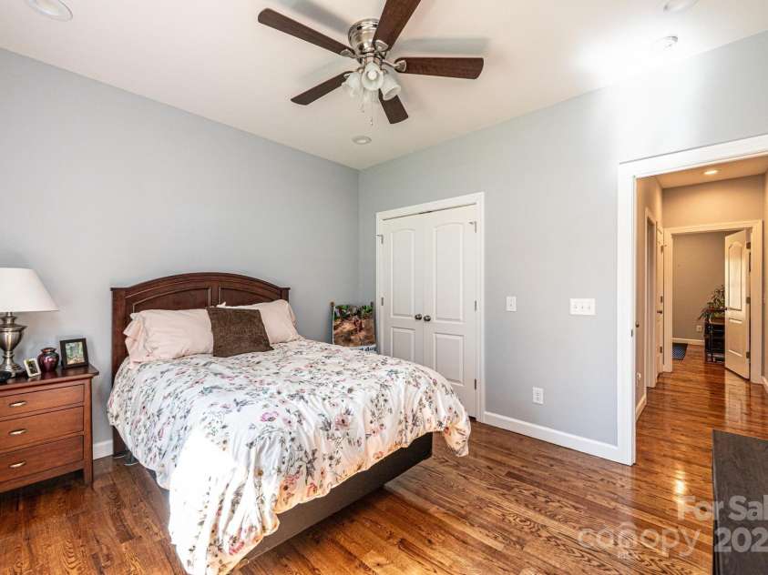 1092 Mast Hook Way, Morganton, NC 28655.  MLS# CAR4243274, YatesRealty ID 20831. 