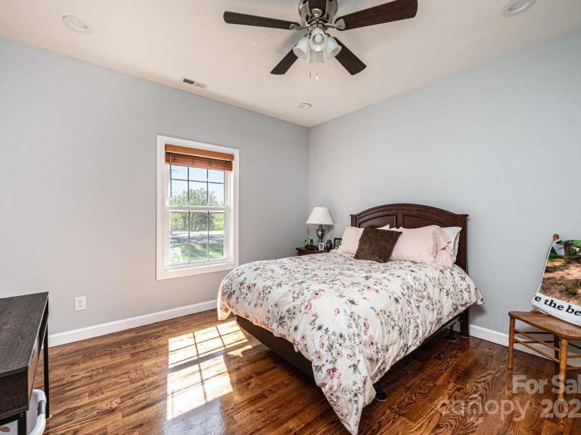 1092 Mast Hook Way, Morganton, NC 28655.  MLS# CAR4243274, YatesRealty ID 20831. 