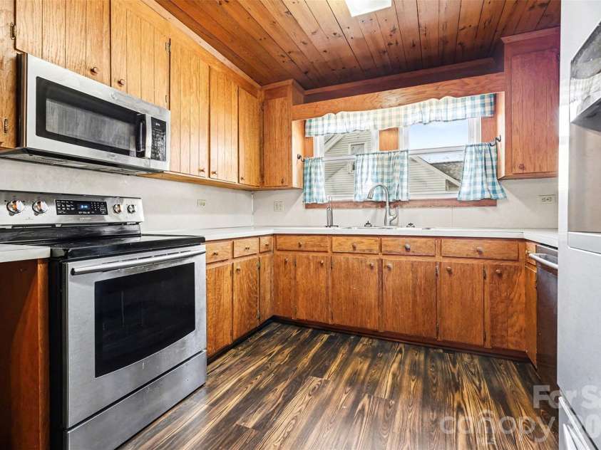 505 Main GQ Street, Salisbury, NC 28146.  MLS# CAR4335988, YatesRealty ID 20832. 
