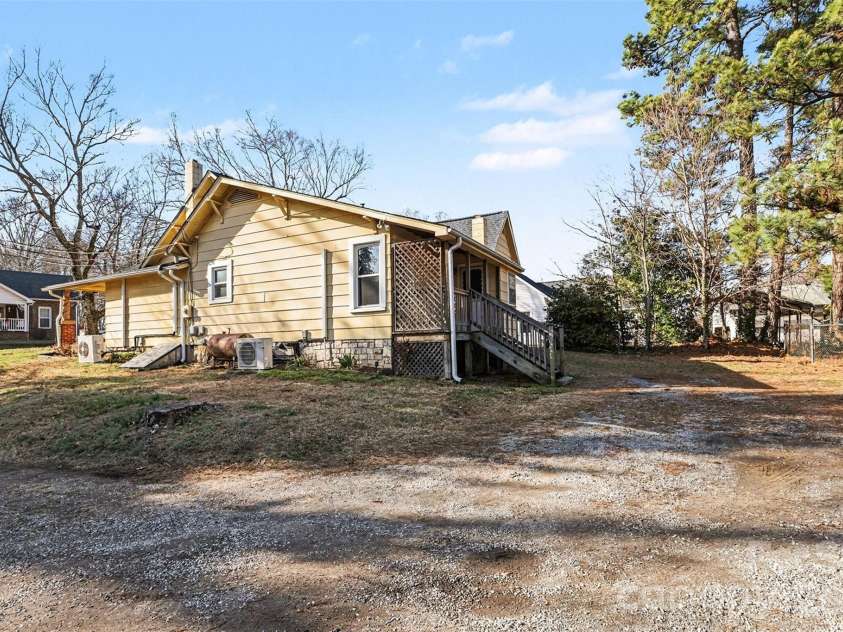 505 Main GQ Street, Salisbury, NC 28146.  MLS# CAR4335988, YatesRealty ID 20832. 