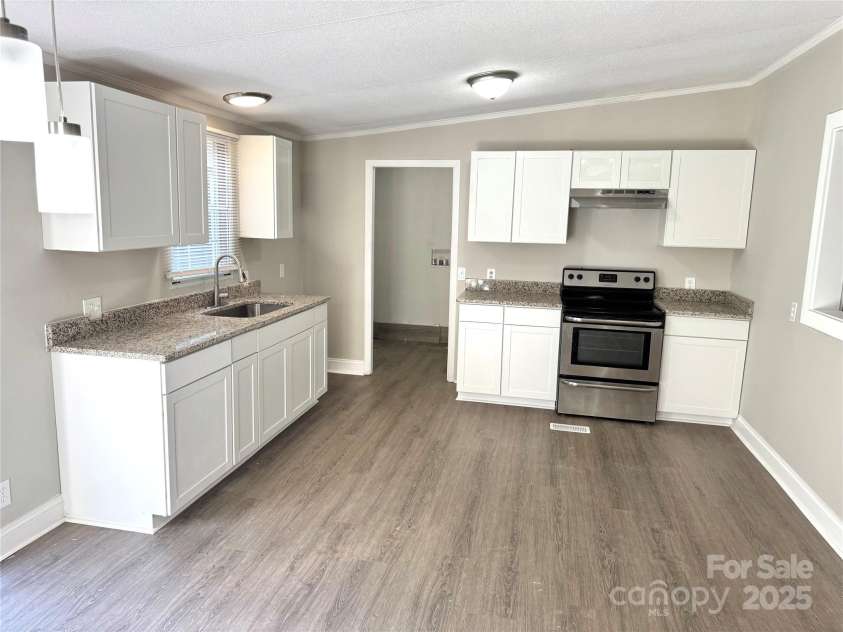 121 C & K Drive, Taylorsville, NC 28681.  MLS# CAR4270469, YatesRealty ID 20833. 