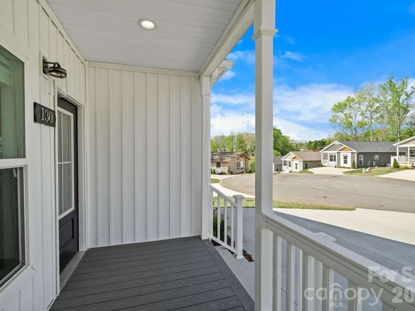 130 Bellamy Road, Asheville, NC 28806.  MLS# CAR4370513, YatesRealty ID 20834. 