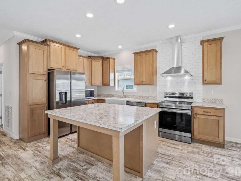 130 Bellamy Road, Asheville, NC 28806.  MLS# CAR4370513, YatesRealty ID 20834. 
