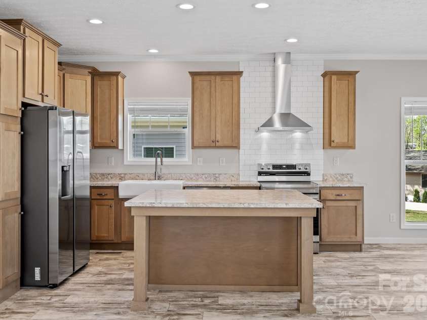 130 Bellamy Road, Asheville, NC 28806.  MLS# CAR4370513, YatesRealty ID 20834. 