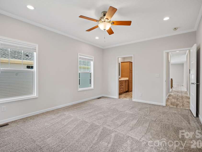 130 Bellamy Road, Asheville, NC 28806.  MLS# CAR4370513, YatesRealty ID 20834. 