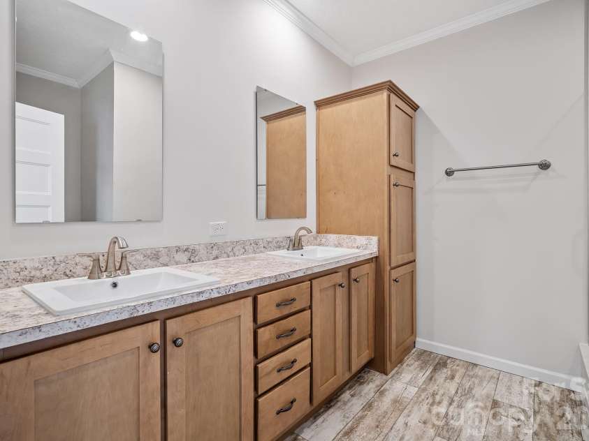 130 Bellamy Road, Asheville, NC 28806.  MLS# CAR4370513, YatesRealty ID 20834. 