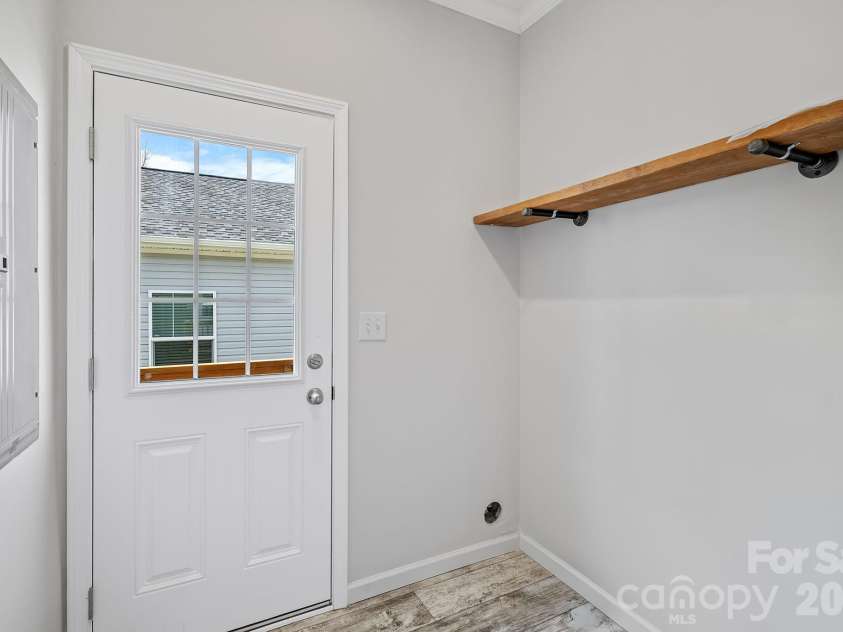 130 Bellamy Road, Asheville, NC 28806.  MLS# CAR4370513, YatesRealty ID 20834. 