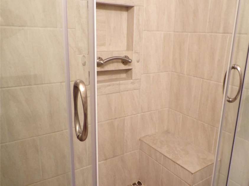 833 21st Avenue, Hickory, NC 28601.  MLS# CAR4270011, YatesRealty ID 20834. Shower