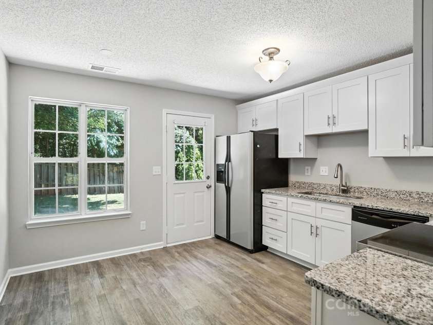 14658 Laura Michelle Road, Huntersville, NC 28078.  MLS# CAR4273188, YatesRealty ID 20836. 
