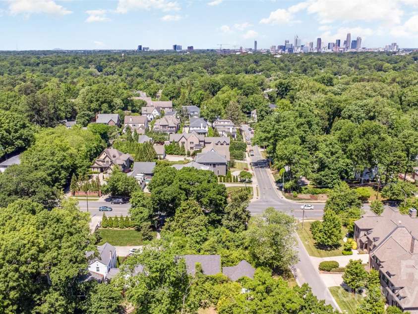 1503 Wendover Road, Charlotte, NC 28211.  MLS# CAR4377974, YatesRealty ID 20836. 